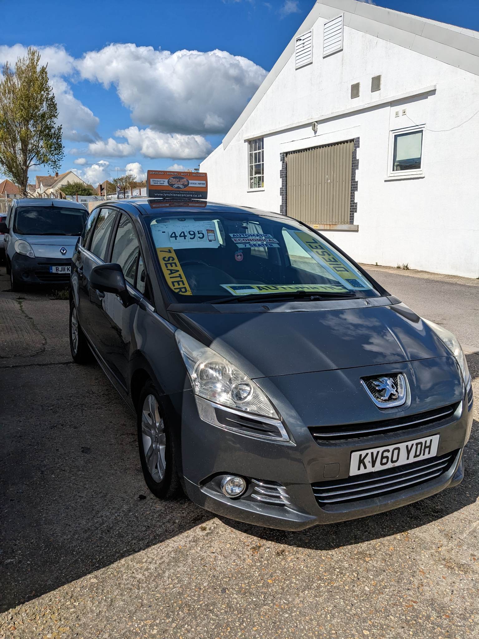 2010 Peugeot 5008